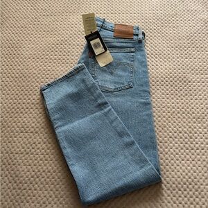 Women’s Light Blue Jeans